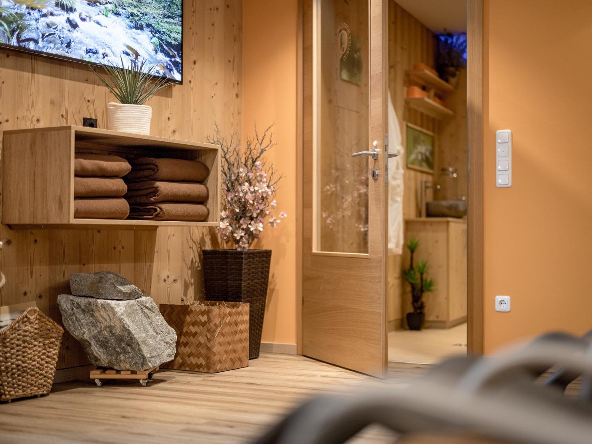 Quality Hosts Arlberg - Haus Pepi Eiter Hotel Sankt Anton am Arlberg Exterior photo