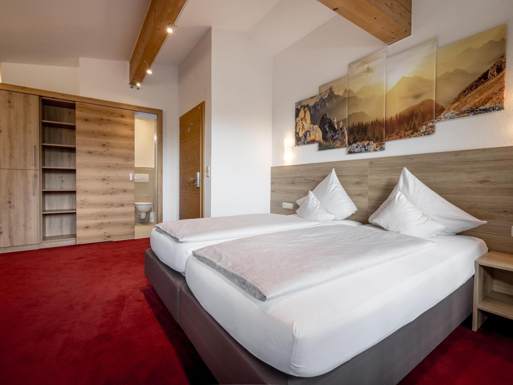 Quality Hosts Arlberg - Haus Pepi Eiter Hotel Sankt Anton am Arlberg Exterior photo